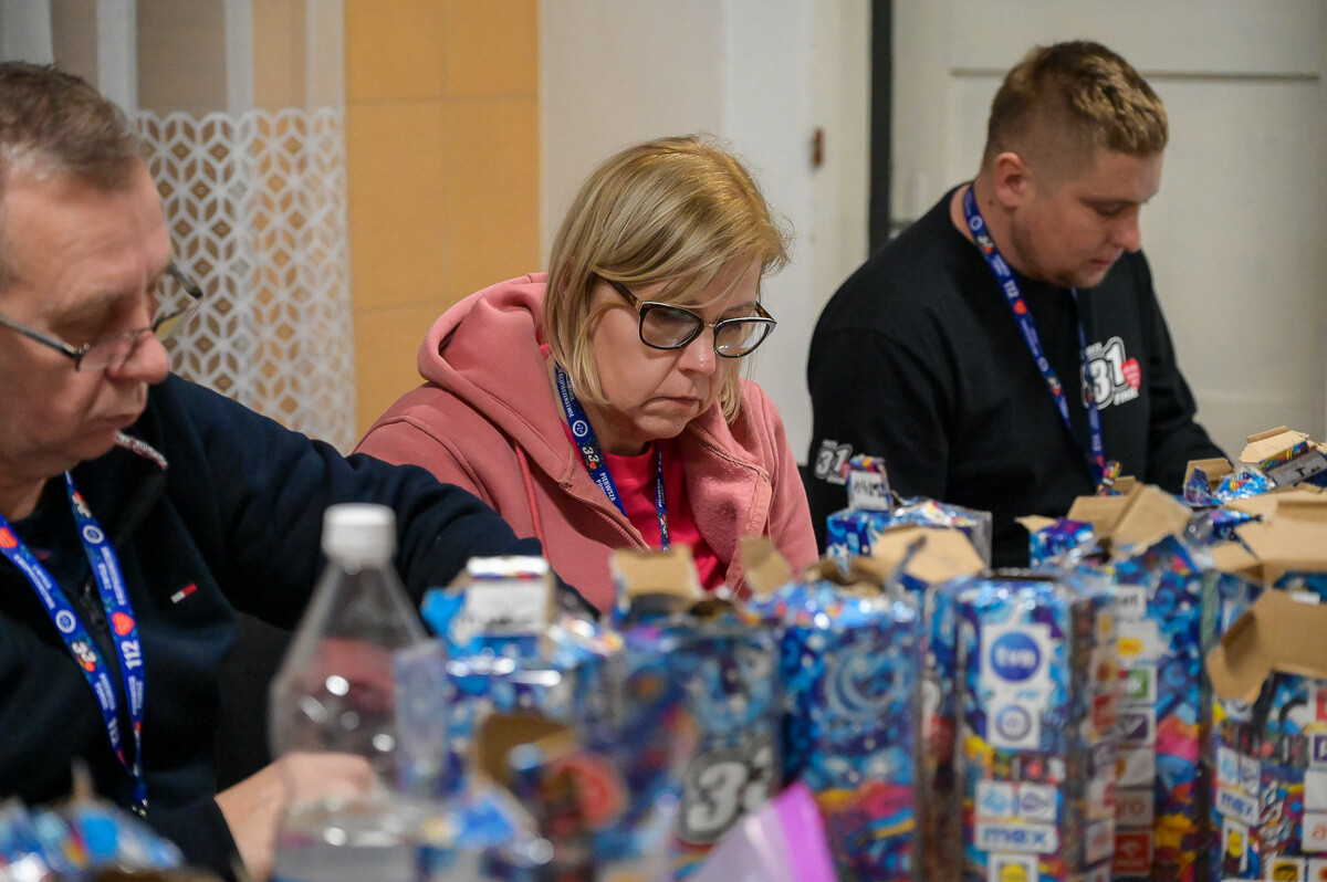 Finał WOŚP 2025 w Jaśle - wieczorne koncerty i licytacje