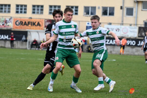JKS Czarni 1910 Jasło – Izolator Boguchwała 1:1
