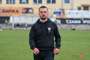 JKS Czarni 1910 Jasło – Izolator Boguchwała 1:1