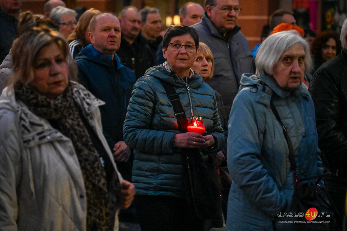 Droga Krzyżowa ulicami Jasła 2025