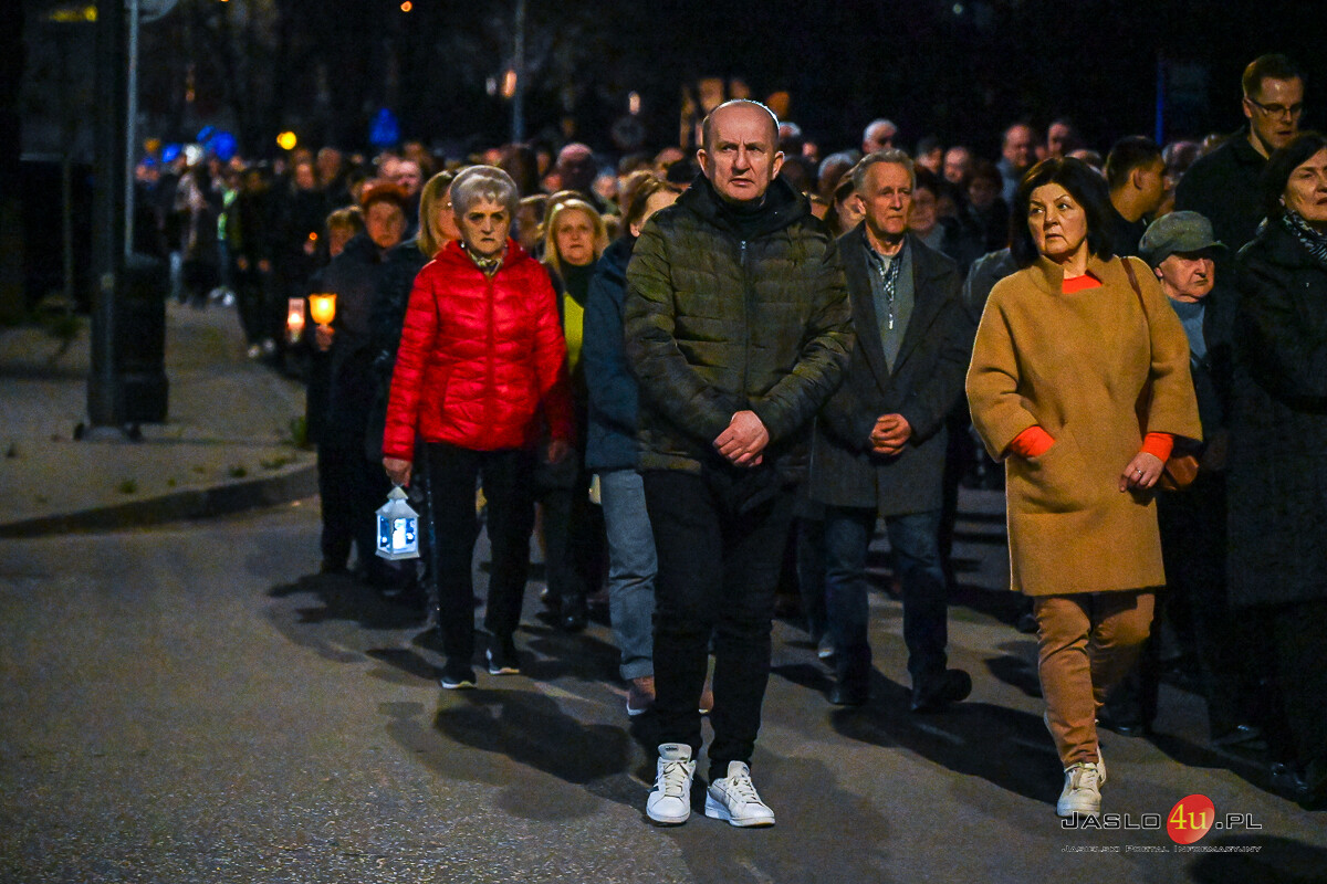 Droga Krzyżowa ulicami Jasła 2025