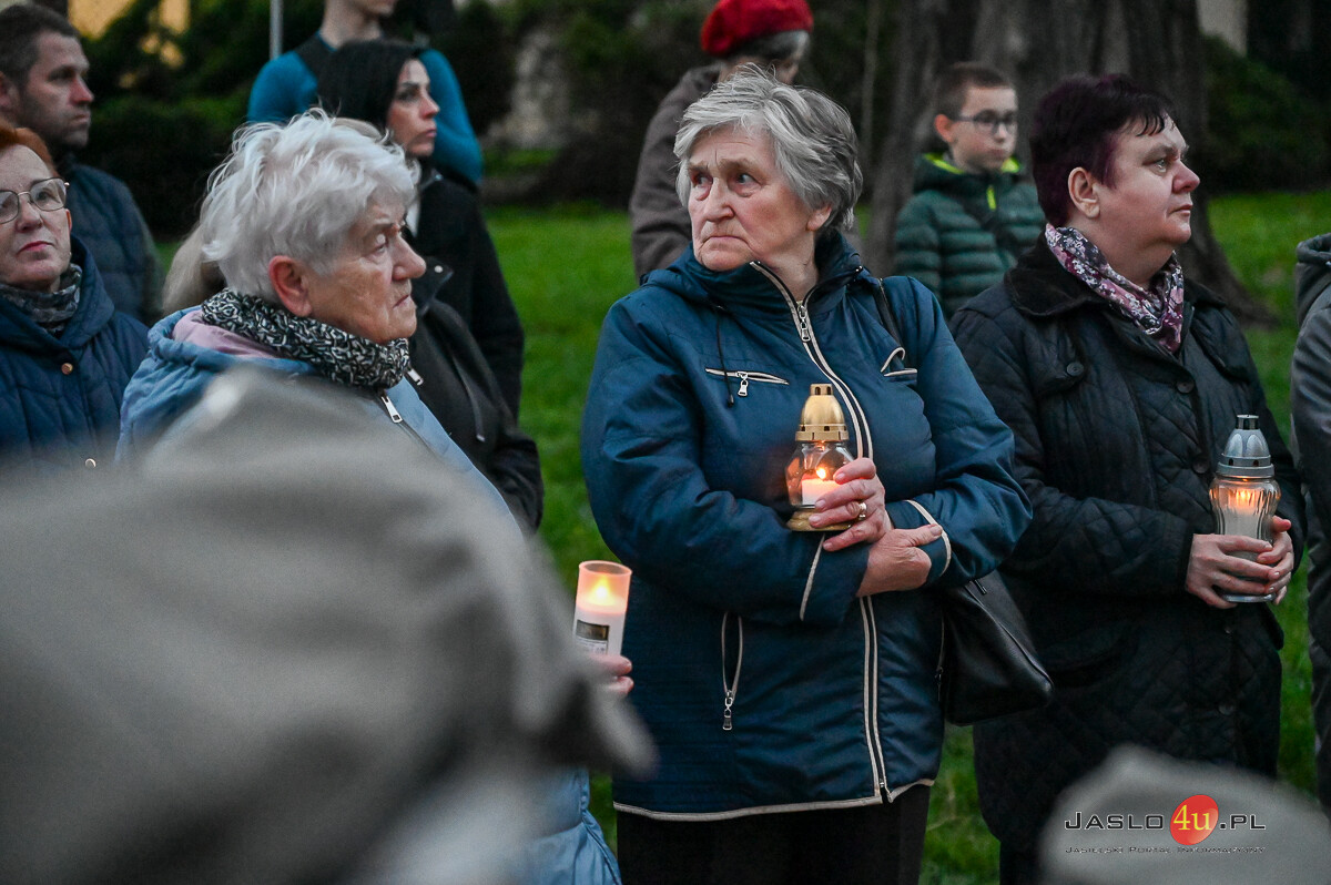 Droga Krzyżowa ulicami Jasła 2025