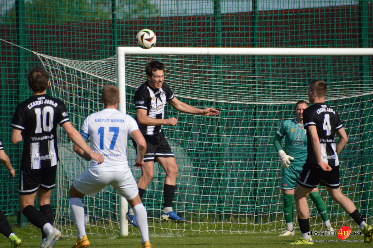 Derby Czarni Jasło - Karpaty Krosno 3:2