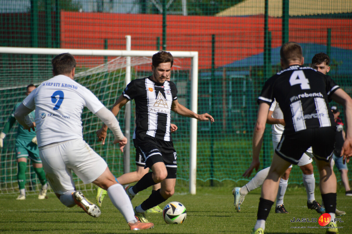 Derby Czarni Jasło - Karpaty Krosno 3:2