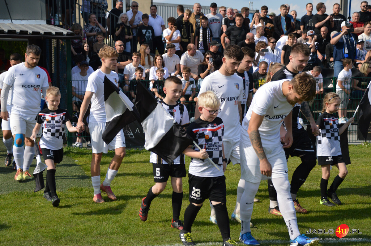 Derby Czarni Jasło - Karpaty Krosno 3:2