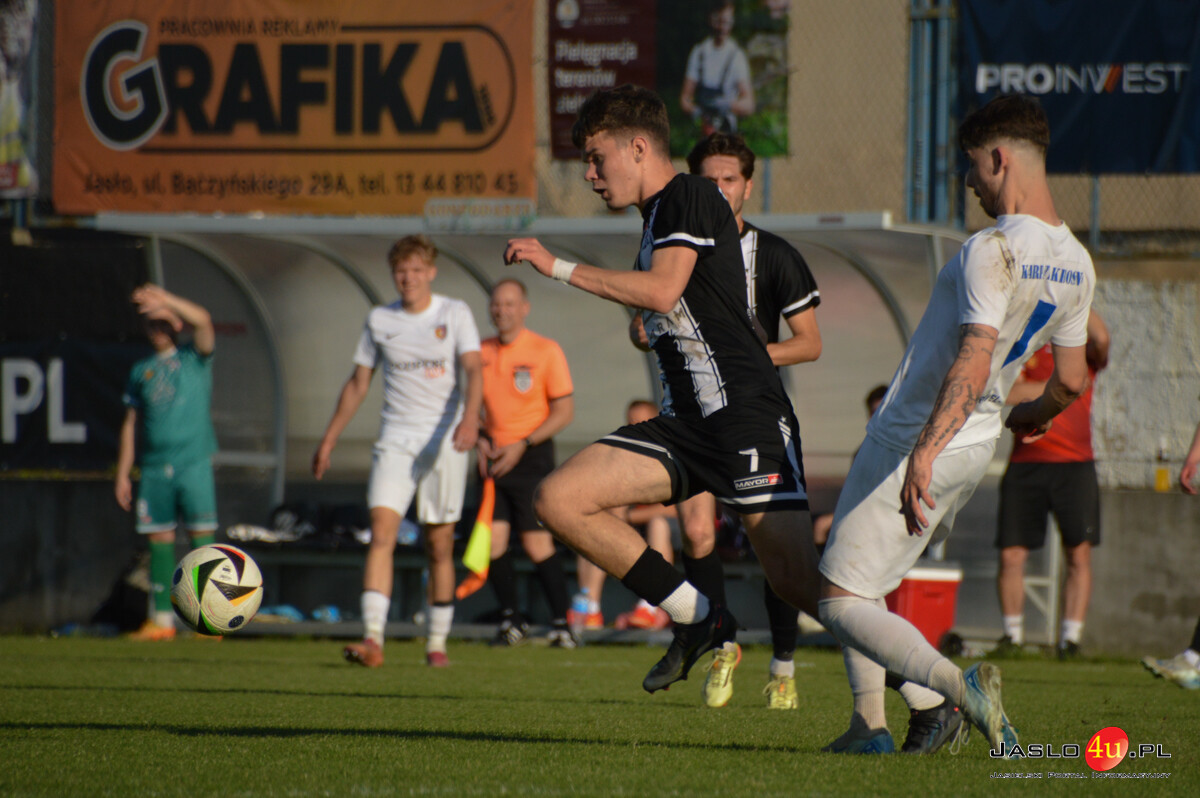 Derby Czarni Jasło - Karpaty Krosno 3:2