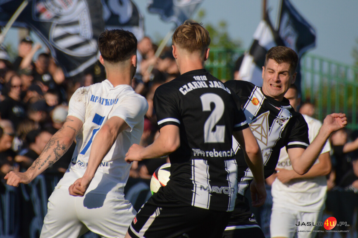 Derby Czarni Jasło - Karpaty Krosno 3:2