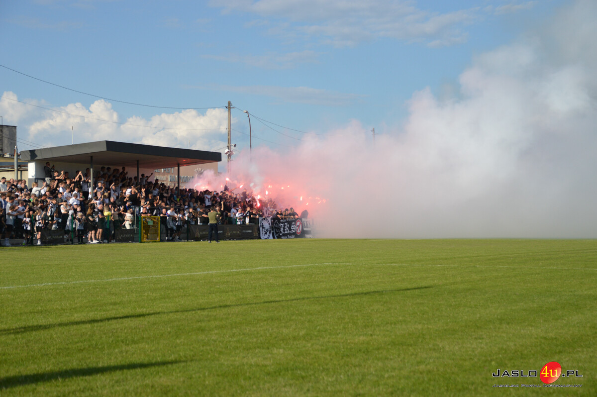Derby Czarni Jasło - Karpaty Krosno 3:2