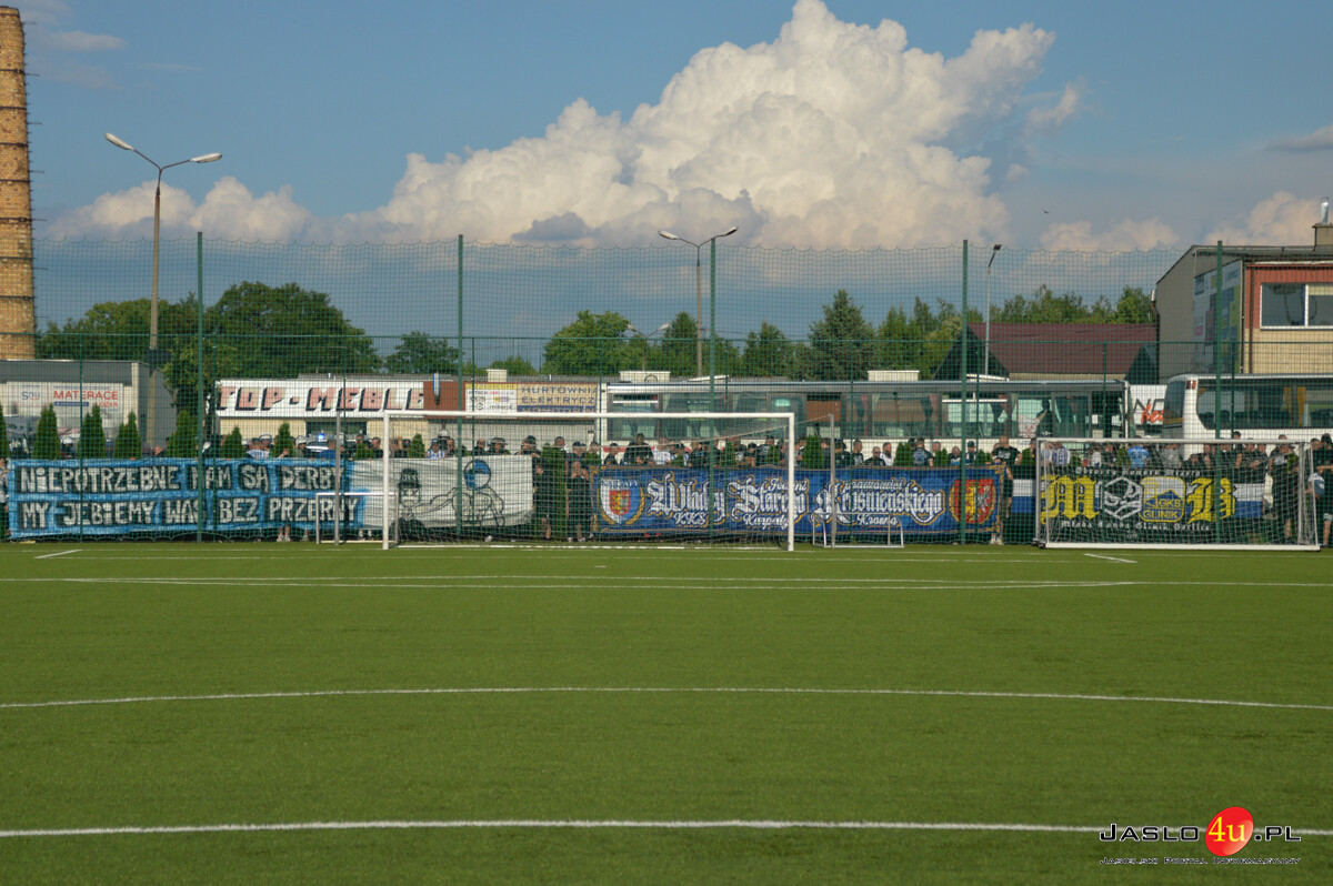 Derby Czarni Jasło - Karpaty Krosno 3:2