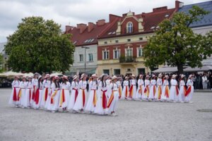 FISHMOB na jasieslkim rynku