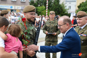 Uroczysta przysięga żołnierzy WOT na jasielskim rynku