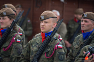 Uroczysta przysięga żołnierzy WOT na jasielskim rynku