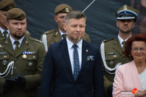 Uroczysta przysięga żołnierzy WOT na jasielskim rynku