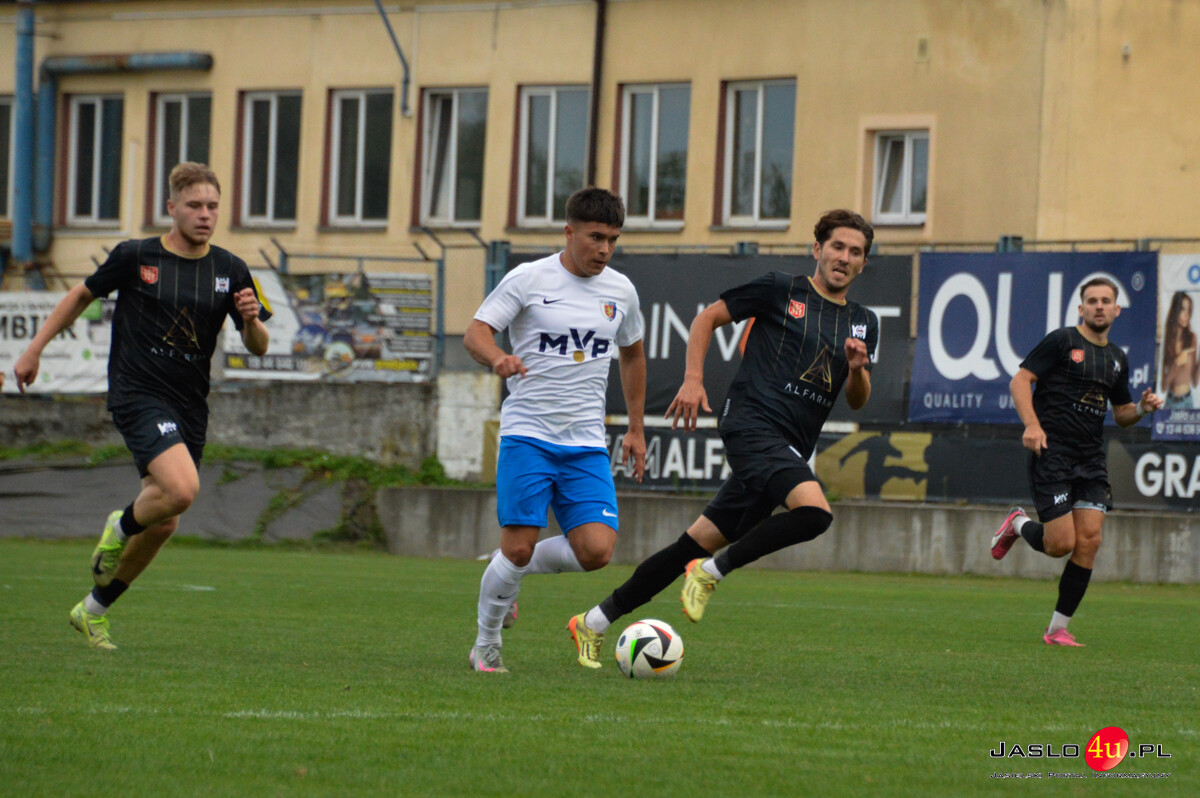 JKS Czarni 1910 Jasło - K.S. Karpaty Krosno 1:3