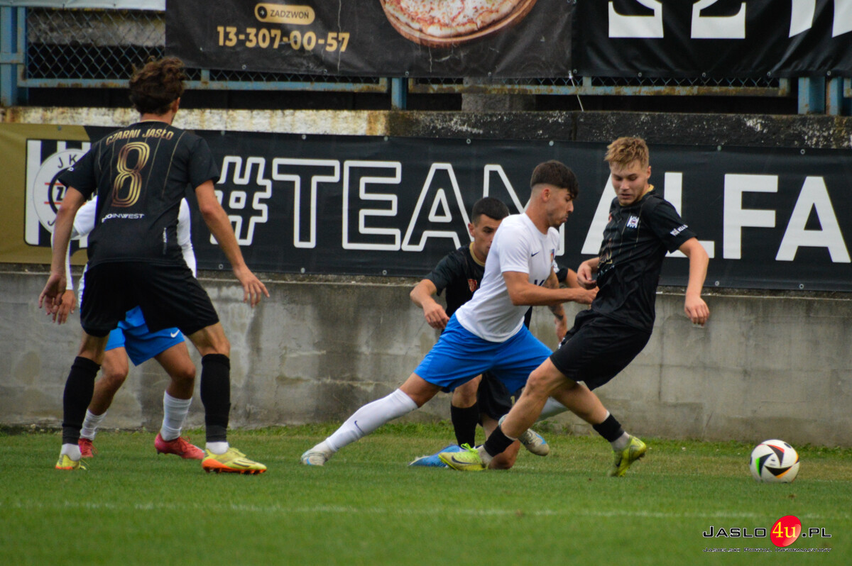 JKS Czarni 1910 Jasło - K.S. Karpaty Krosno 1:3