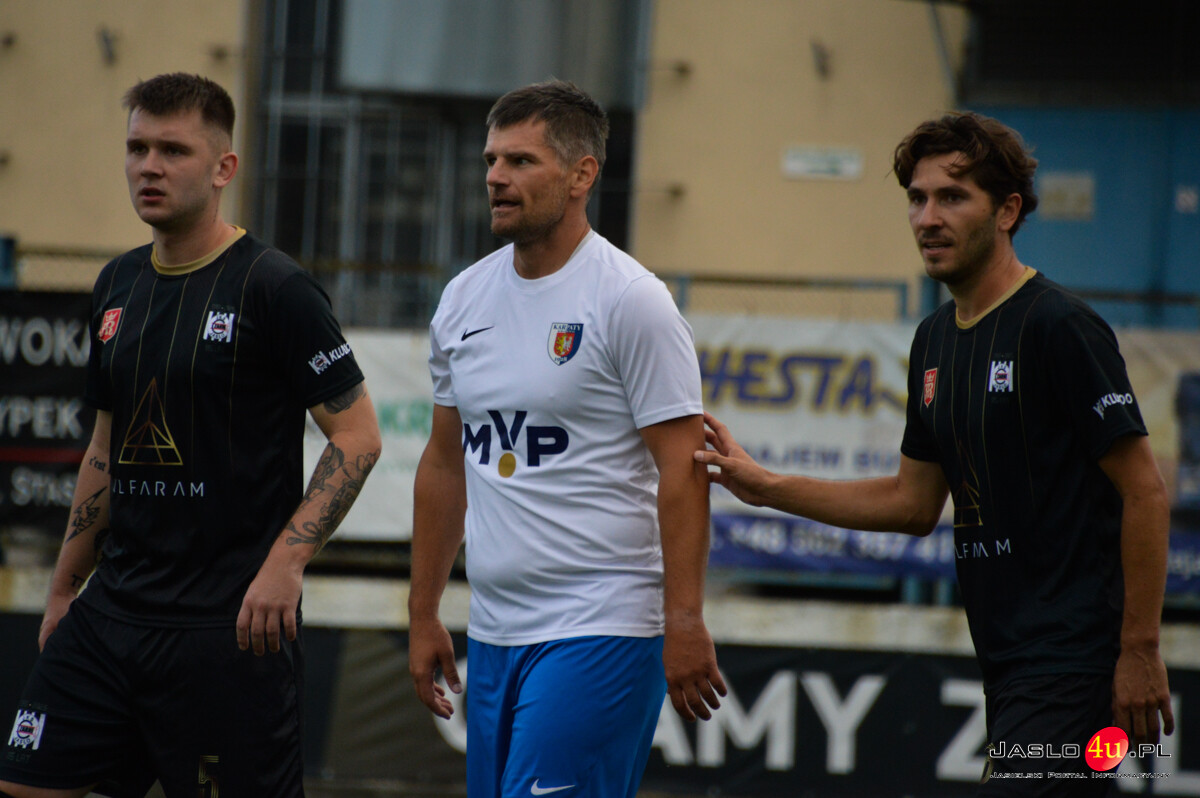 JKS Czarni 1910 Jasło - K.S. Karpaty Krosno 1:3