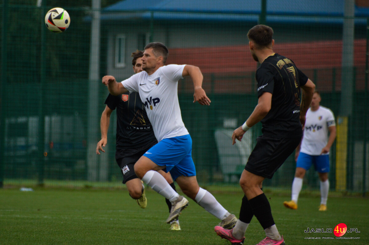 JKS Czarni 1910 Jasło - K.S. Karpaty Krosno 1:3