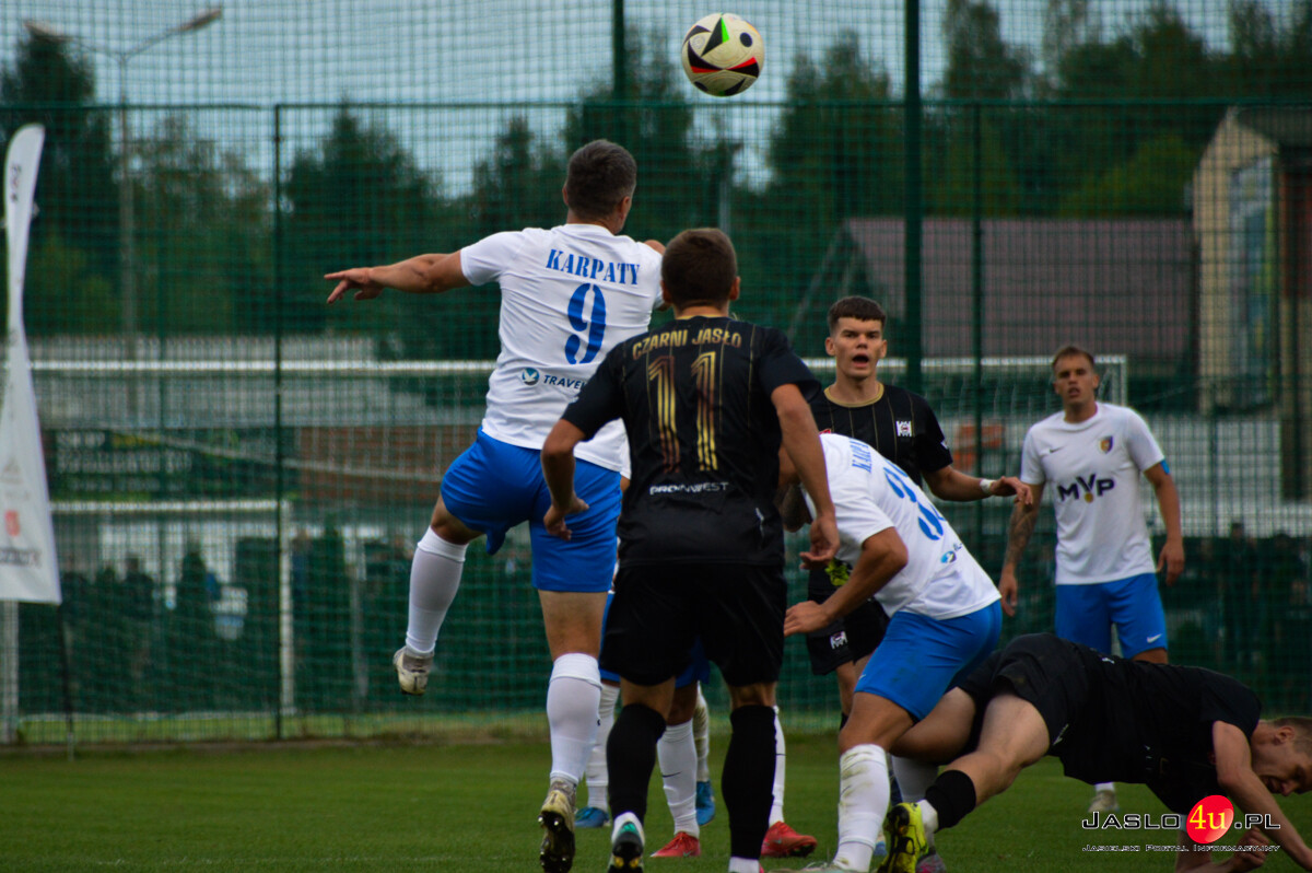 JKS Czarni 1910 Jasło - K.S. Karpaty Krosno 1:3