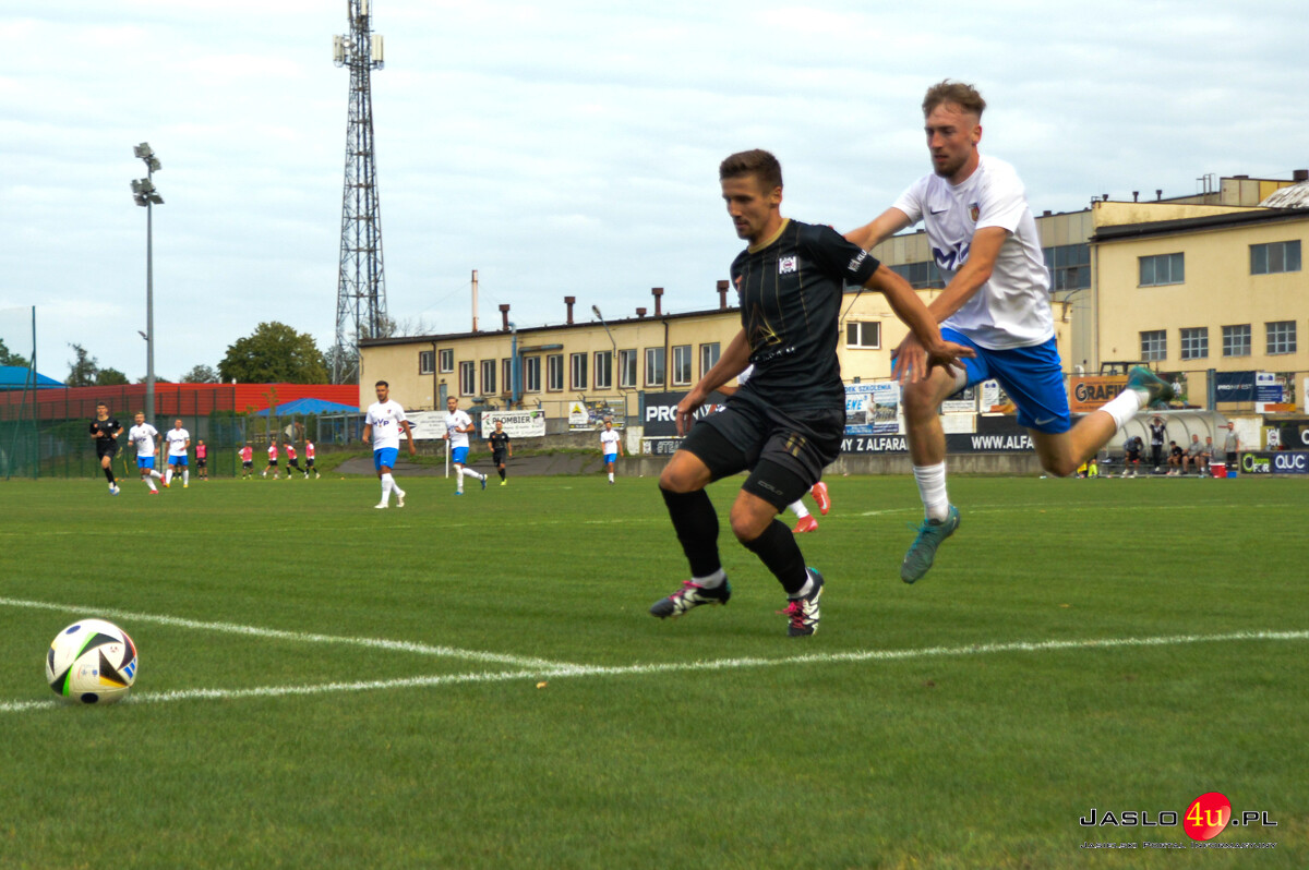 JKS Czarni 1910 Jasło - K.S. Karpaty Krosno 1:3