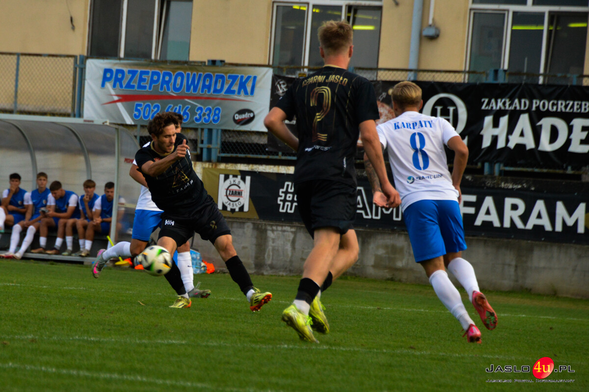 JKS Czarni 1910 Jasło - K.S. Karpaty Krosno 1:3