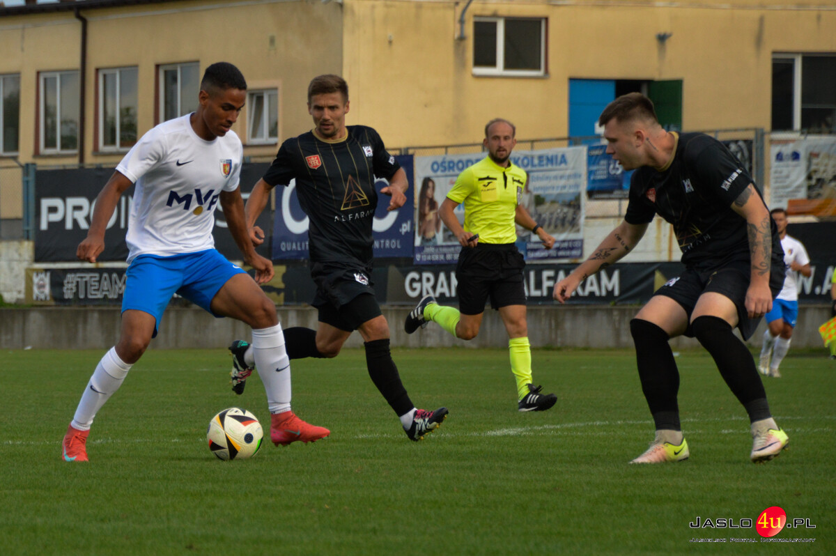 JKS Czarni 1910 Jasło - K.S. Karpaty Krosno 1:3