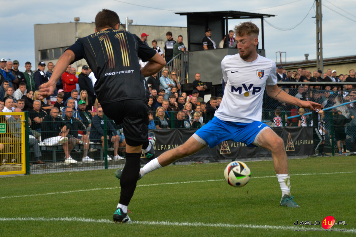 JKS Czarni 1910 Jasło - K.S. Karpaty Krosno 1:3