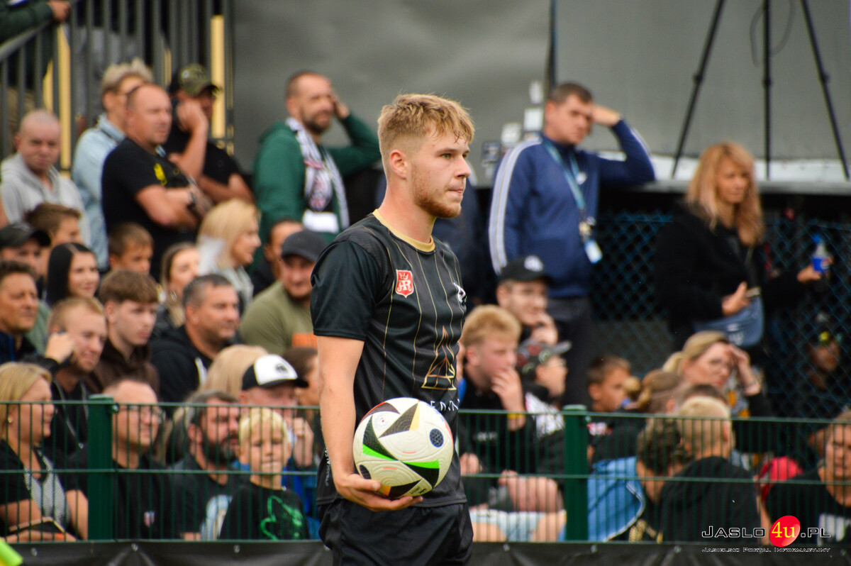JKS Czarni 1910 Jasło - K.S. Karpaty Krosno 1:3