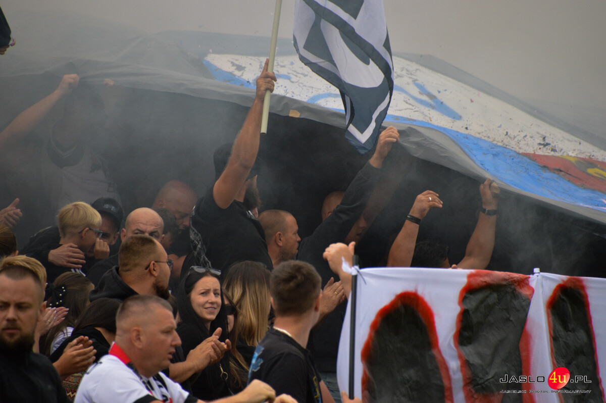 JKS Czarni 1910 Jasło - K.S. Karpaty Krosno 1:3