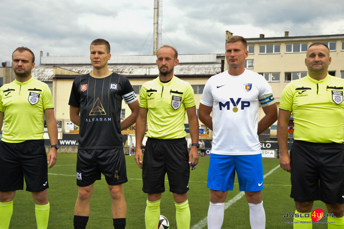 JKS Czarni 1910 Jasło - K.S. Karpaty Krosno 1:3