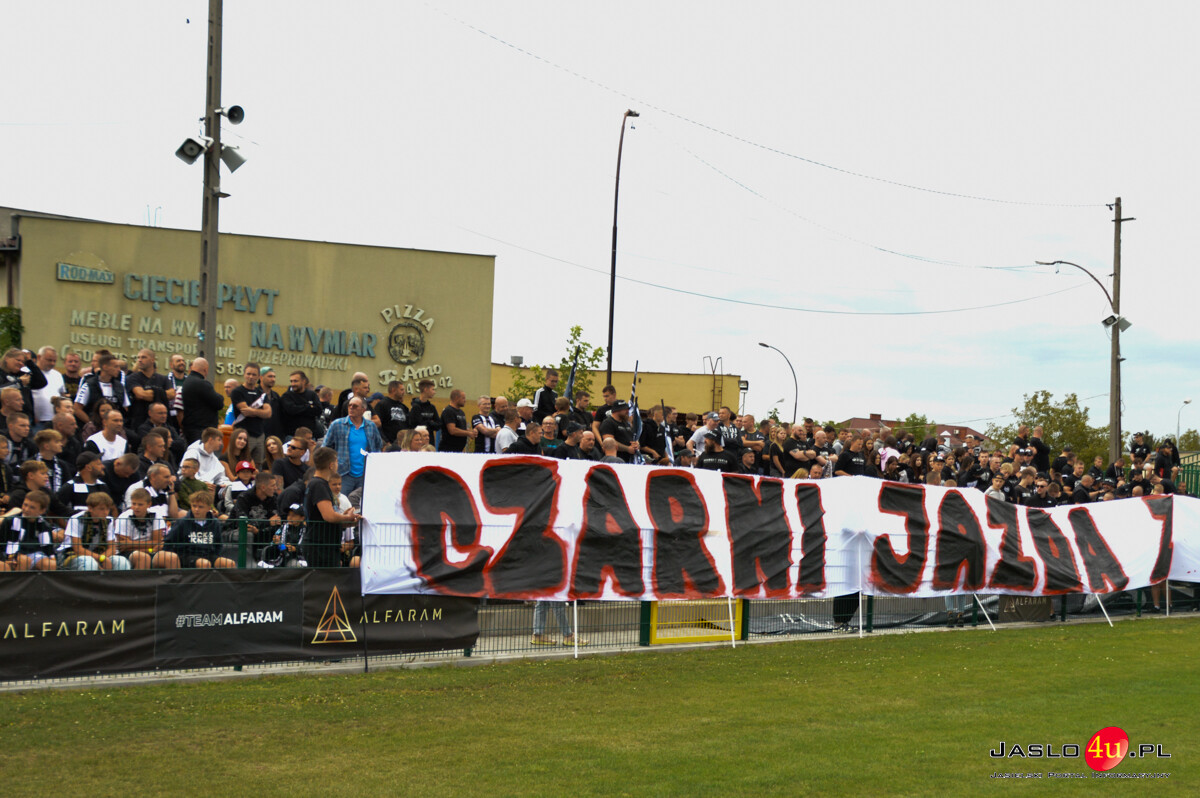 JKS Czarni 1910 Jasło - K.S. Karpaty Krosno 1:3