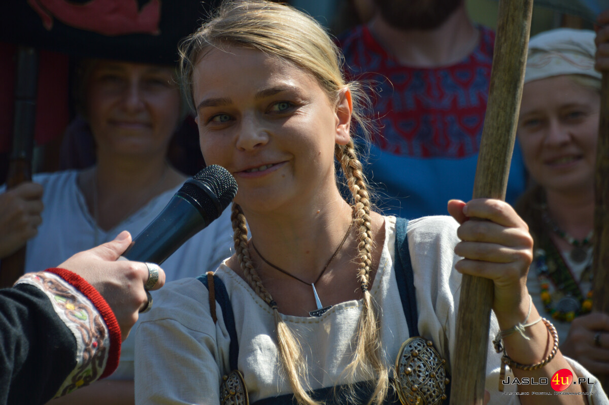 XIII Karpacki Festiwal Archeologiczny DWA OBLICZA Trzcinica 2025
