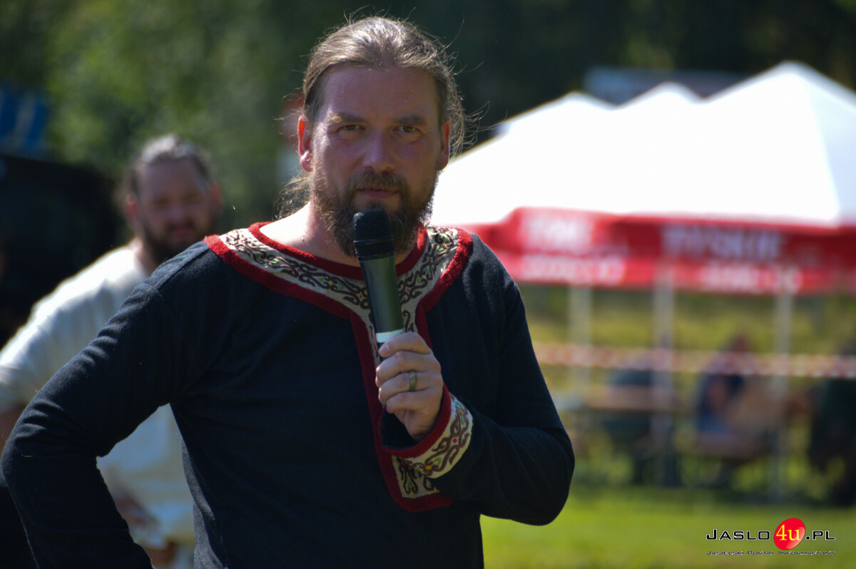 XIII Karpacki Festiwal Archeologiczny DWA OBLICZA Trzcinica 2025
