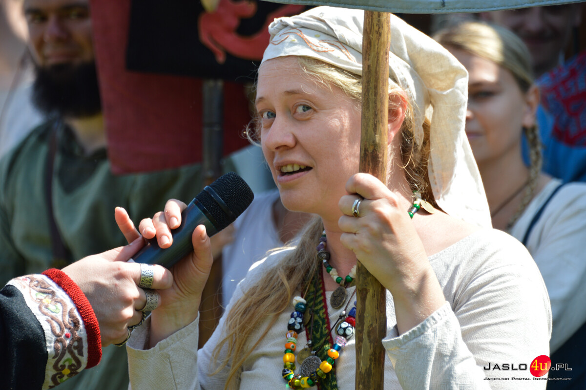 XIII Karpacki Festiwal Archeologiczny DWA OBLICZA Trzcinica 2025