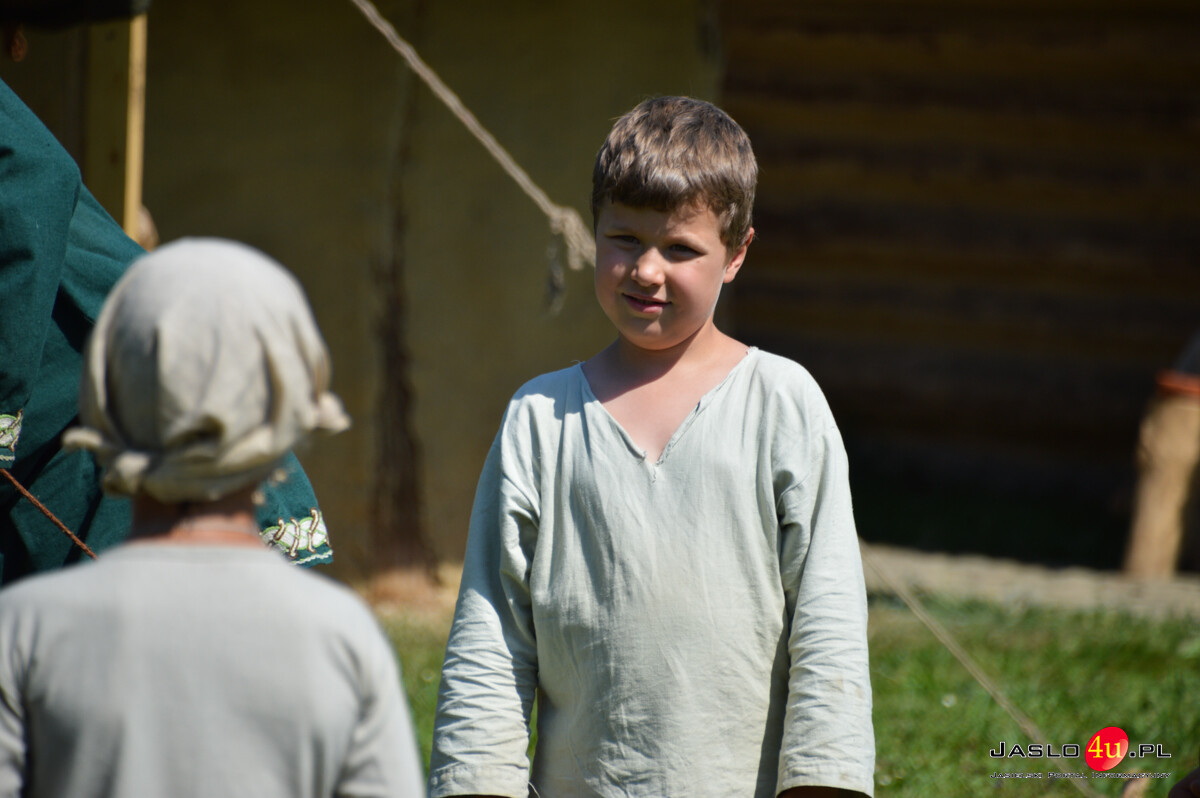 XIII Karpacki Festiwal Archeologiczny DWA OBLICZA Trzcinica 2025