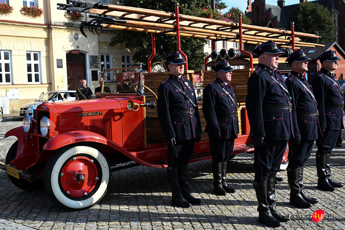 140 lat służbyOSP Kołaczyce i 20 lat Kompanii Honorowej cz1