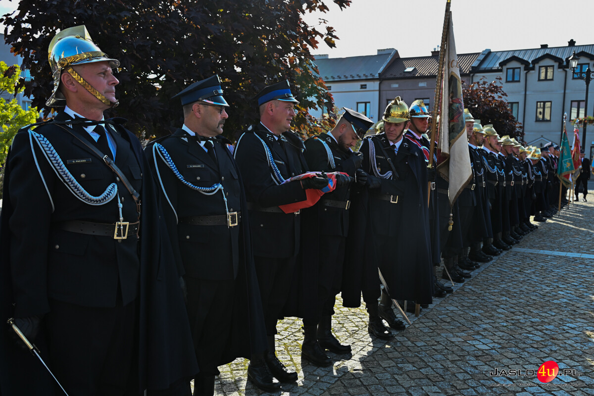 140 lat służbyOSP Kołaczyce i 20 lat Kompanii Honorowej cz1