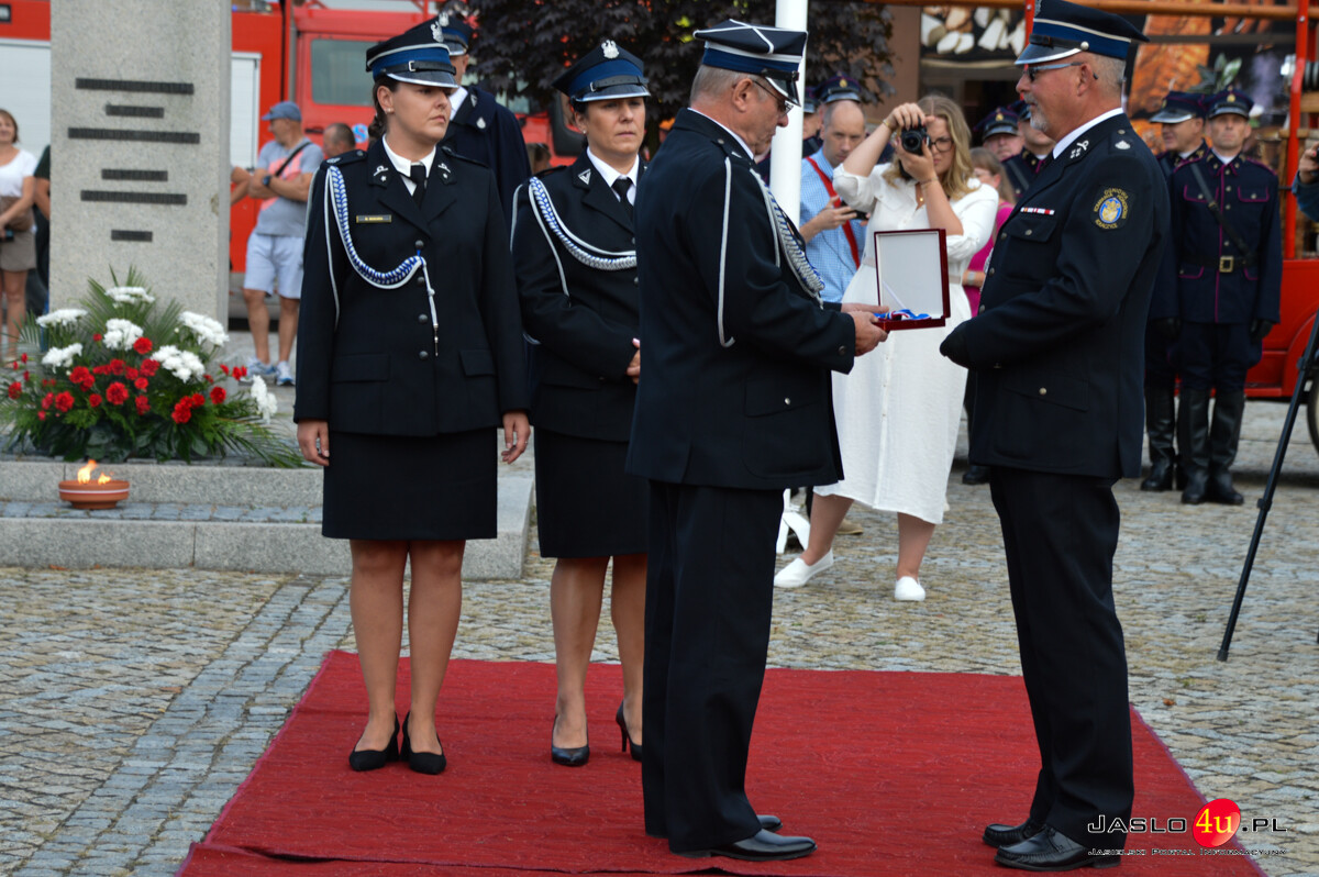 140 lat służbyOSP Kołaczyce i 20 lat Kompanii Honorowej cz1