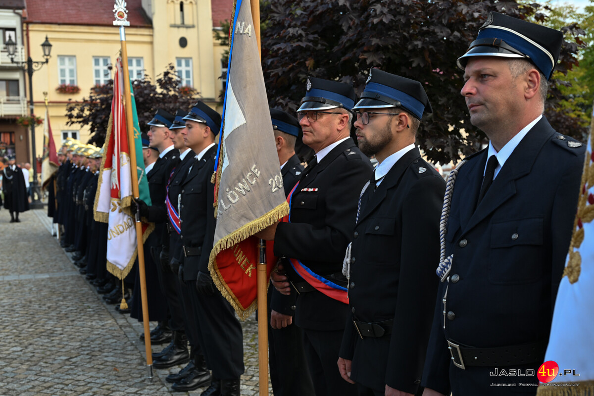 140 lat służbyOSP Kołaczyce i 20 lat Kompanii Honorowej cz2