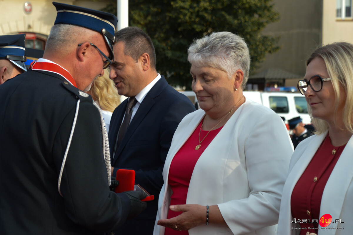 140 lat służbyOSP Kołaczyce i 20 lat Kompanii Honorowej cz2