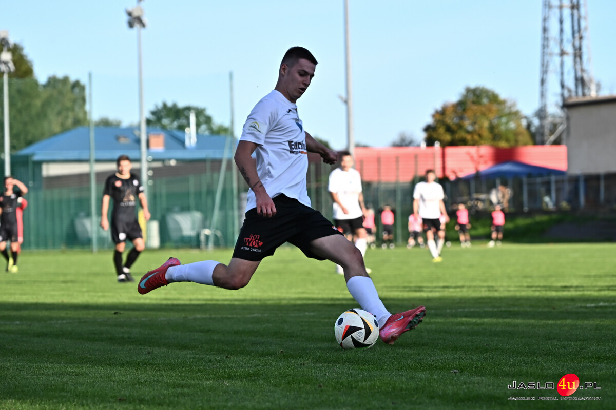 JKS Czarni Jasło -  JKS Jarosław 1:4