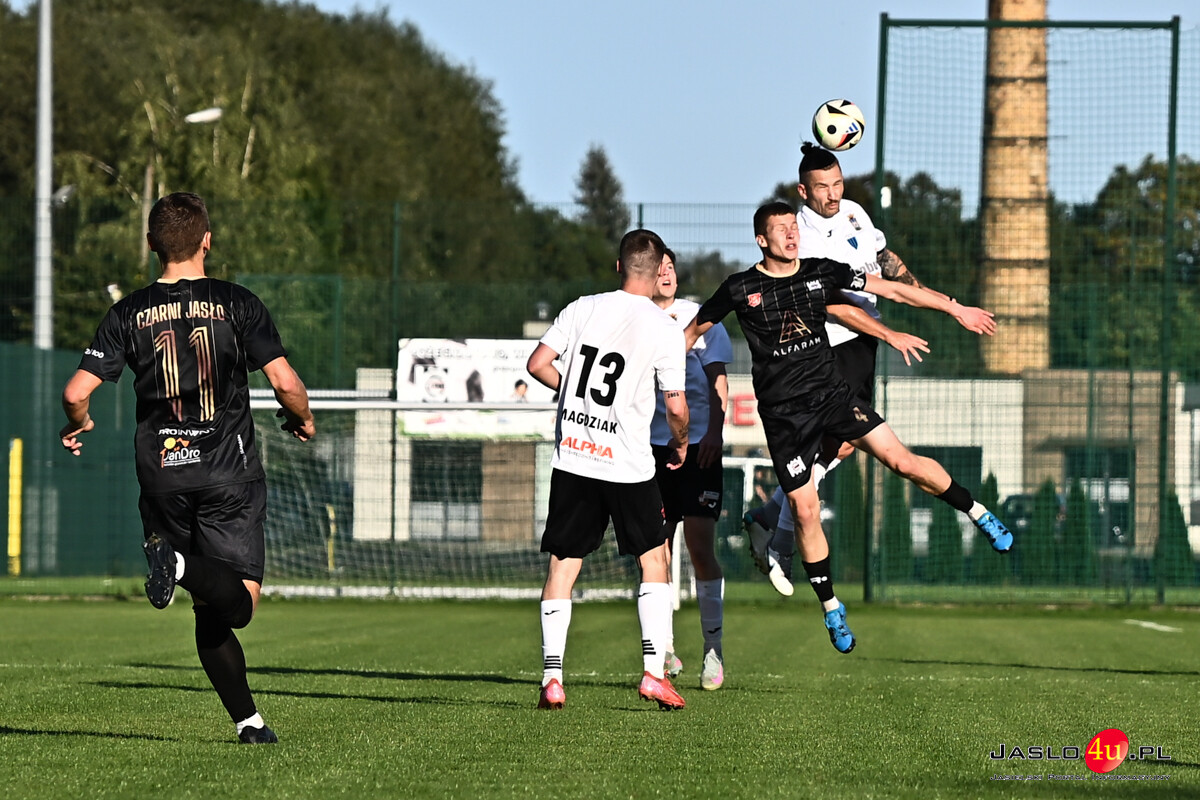 JKS Czarni Jasło -  JKS Jarosław 1:4
