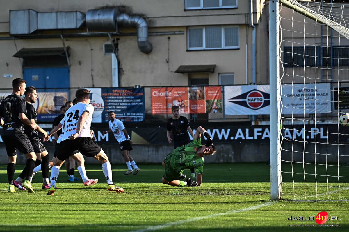 JKS Czarni Jasło -  JKS Jarosław 1:4