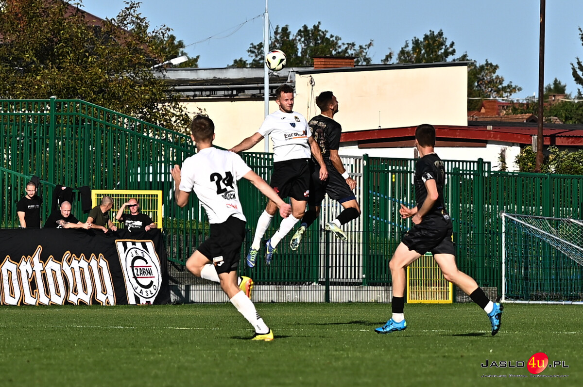 JKS Czarni Jasło -  JKS Jarosław 1:4