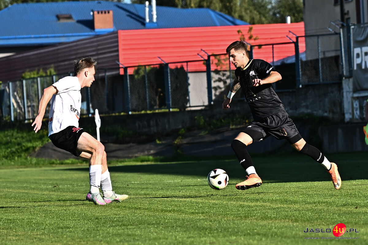JKS Czarni Jasło -  JKS Jarosław 1:4
