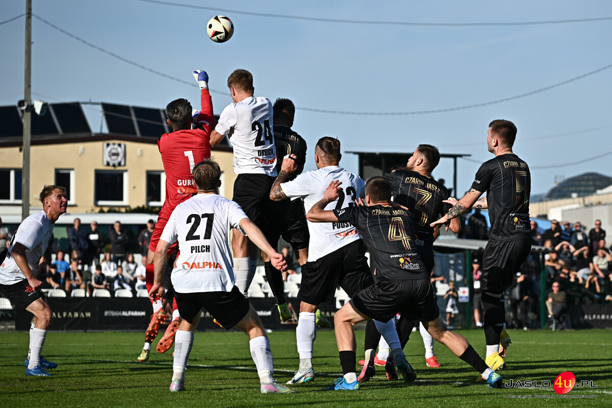 JKS Czarni Jasło -  JKS Jarosław 1:4