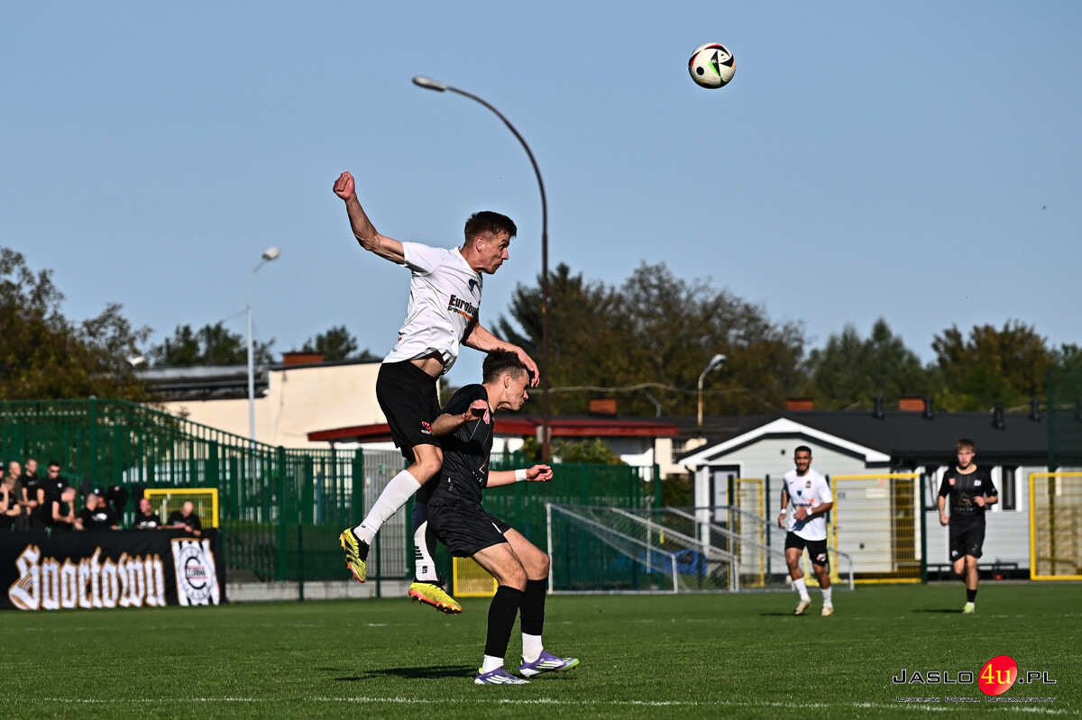 JKS Czarni Jasło -  JKS Jarosław 1:4