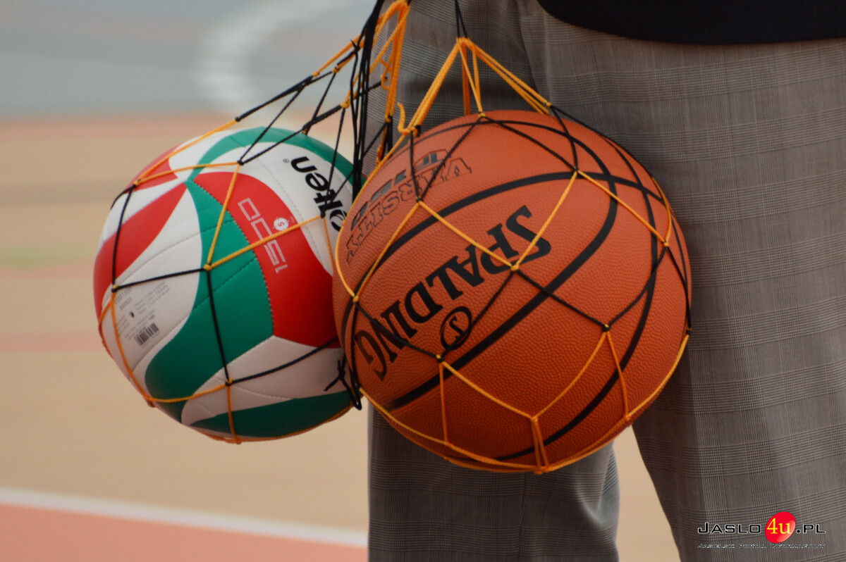 Otwarcie hali sportowej w Trzcinicy