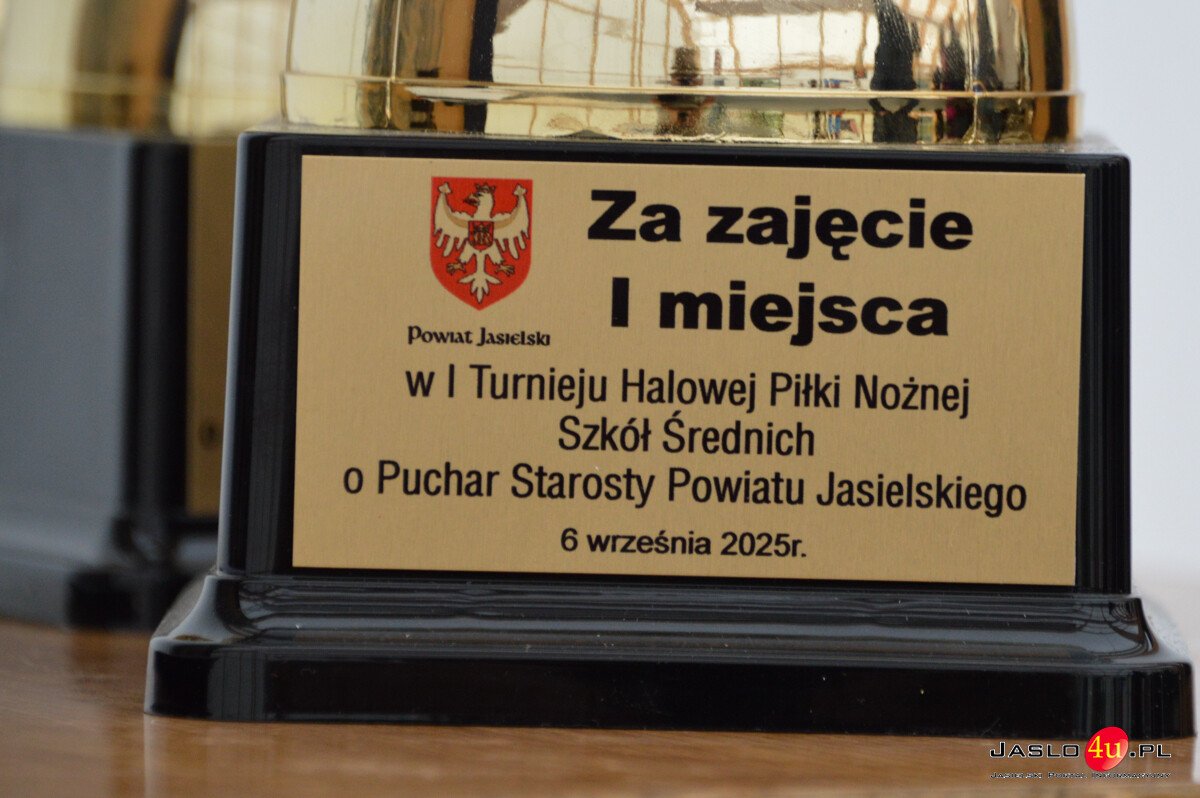 Otwarcie hali sportowej w Trzcinicy