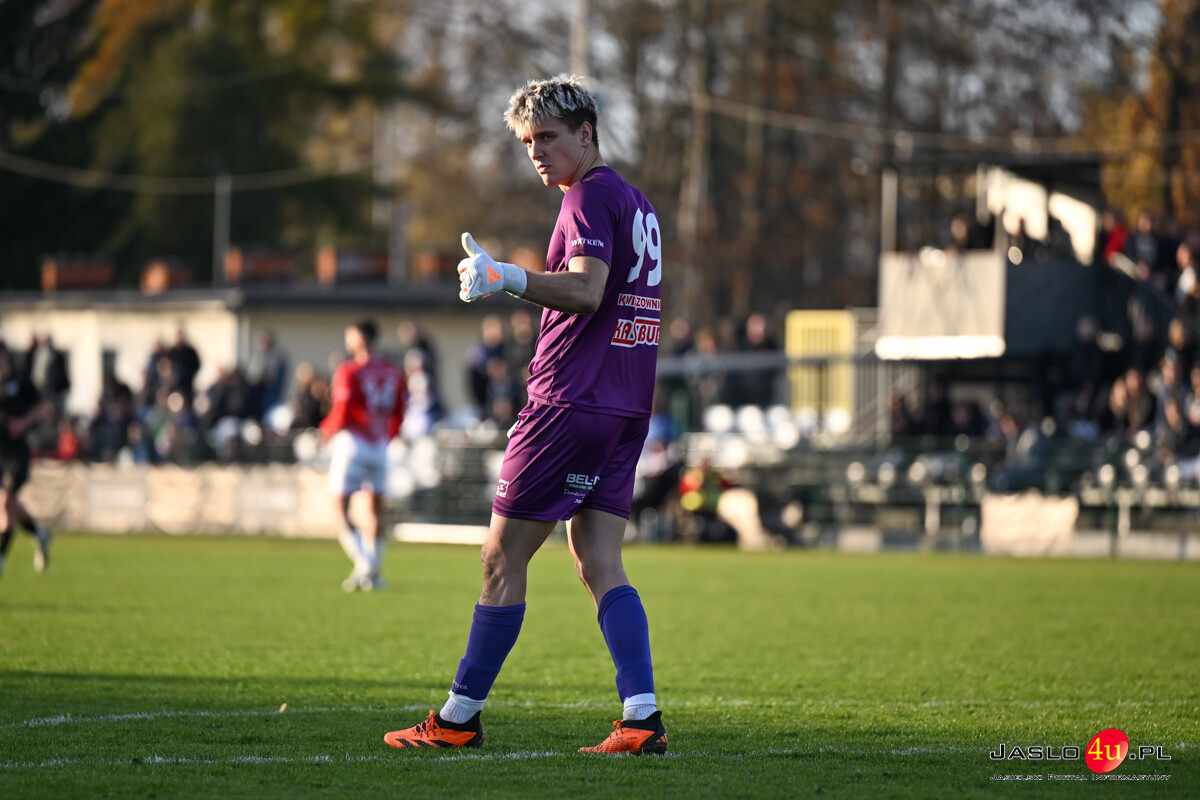 JKS Czarni 1910 Jasło - KS Wiązownica 0-2