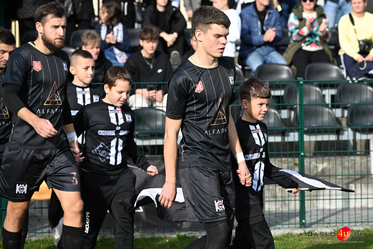 JKS Czarni 1910 Jasło - KS Wiązownica 0-2